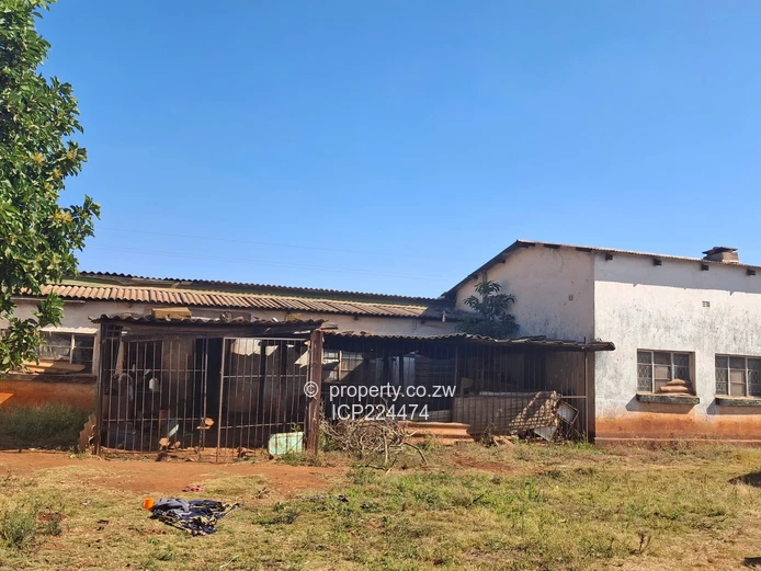 Glenforest 41 hectares with Deeds 