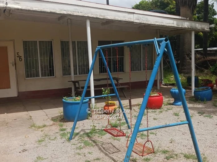 Hatfield 4 bedroom house 90K negotiable (Sole Mandate)