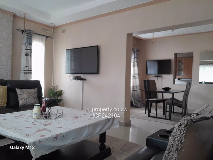 Mainway Meadows, Solid and Beautiful 4 Bedroom house for sale with a 2 bed guest wing.  (Sole Mandate)